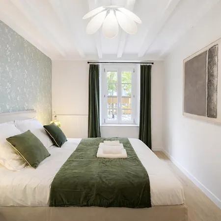 Apartment Centre - Le Poquelin